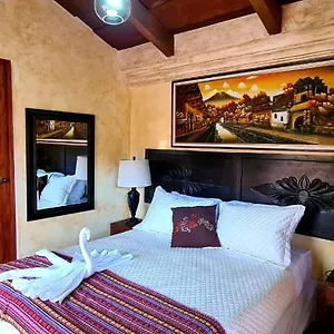 Casa Real Antigua